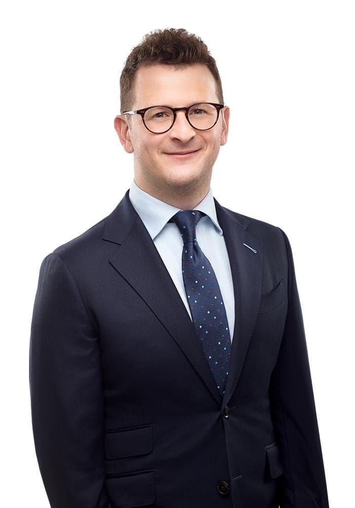 bio headshot of Jeremy White